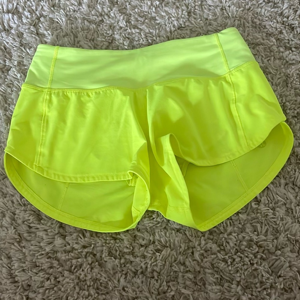 Lululemon Speed Ups 2.5 Low Rise Electric Yellow